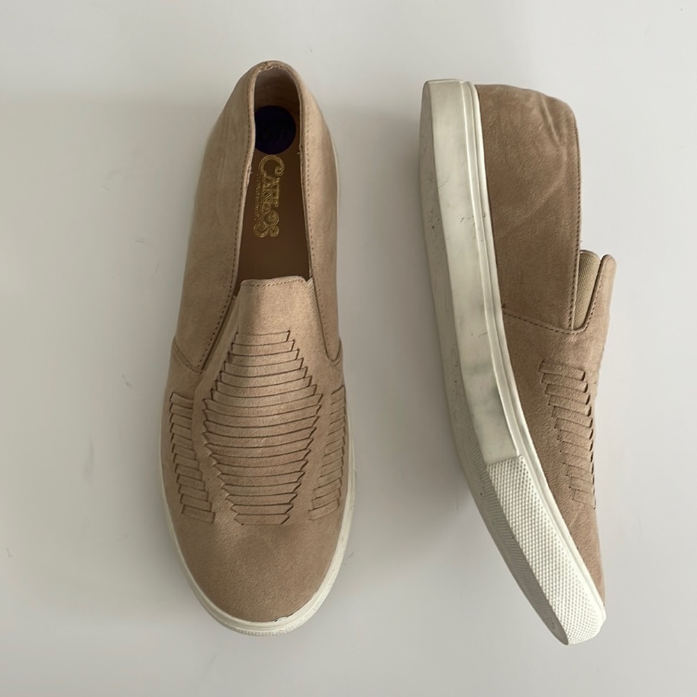 Carlos by Carlos Santana tan slip on shoes size 8.5